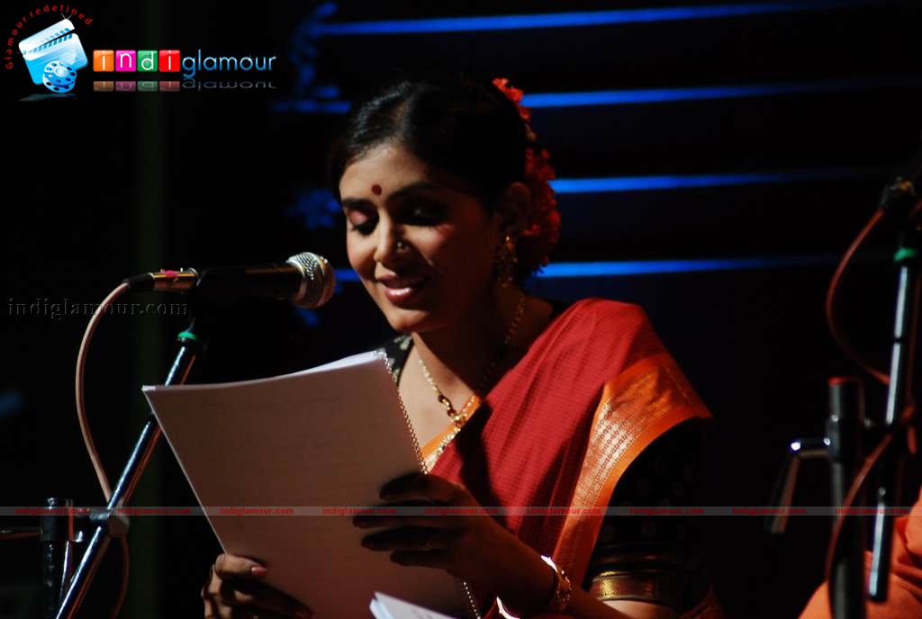 Asha Bhosle and Prateik Babbar at book launch on Smita Patil Event hd photo